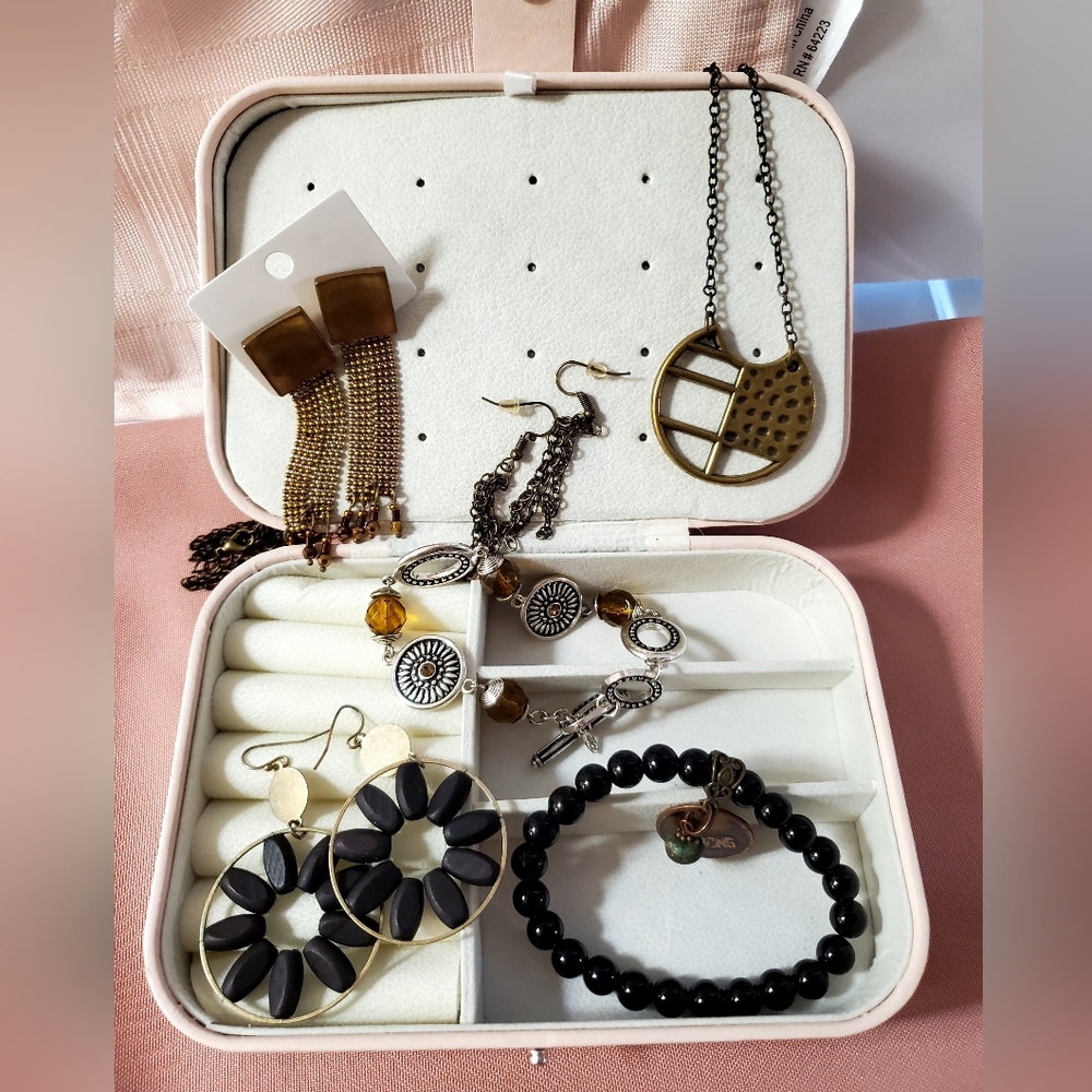 Jewelry Set with Black and Bronze Accents Free Jewelry Box